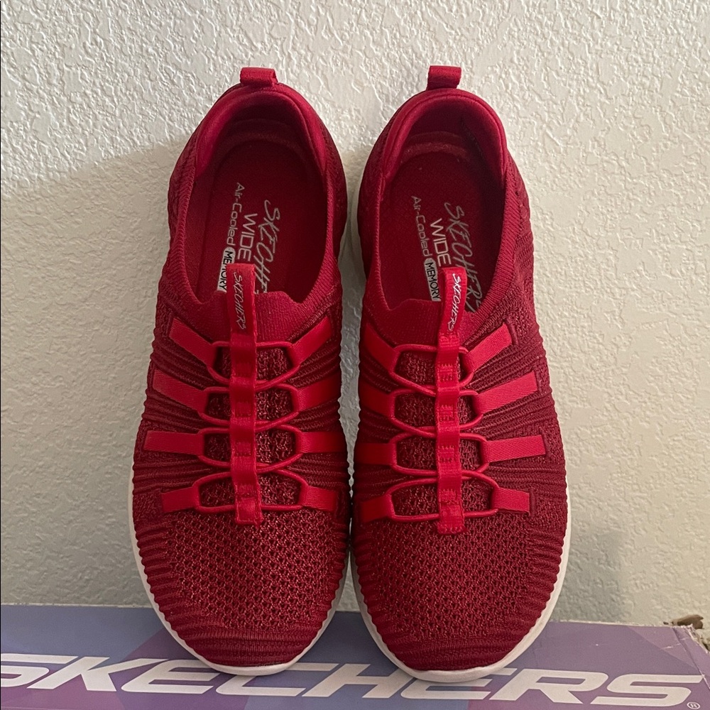 Skechers Women's Ultra Flex Full Embrace Wide Fit Red Sneakers - Picture 2 of 11